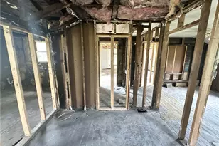 8 1/2 Apple St, Uniontown, PA 15401 - Photo 6