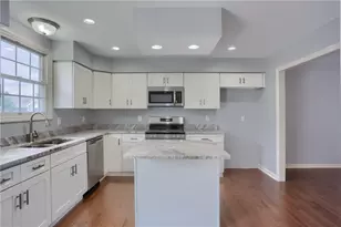 271 Overlook Ct, Robinson Twp, PA 15108 - Photo 8