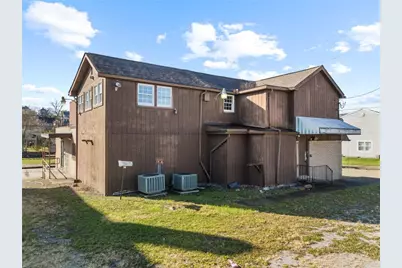 422 6th St, Monessen, PA 15062 - Photo 2