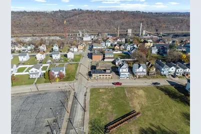 422 6th St, Monessen, PA 15062 - Photo 6