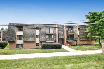 331 Forest Green Dr, Moon/Crescent Twp, PA 15108 - Photo 1