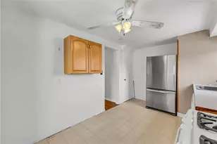 566 Dorchester Ave, Pittsburgh, PA 15226 - Photo 12