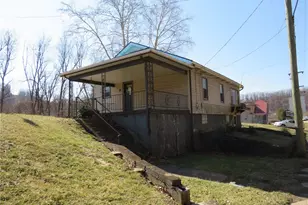 545 Park Ave, Monongahela, PA 15063 - Photo 2