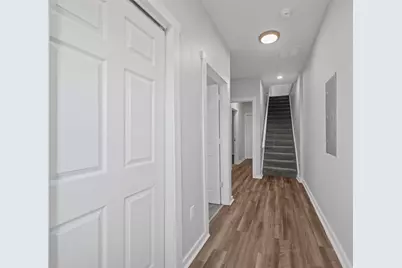 1032 Haslage Ave, Spring Hill, PA 15212 - Photo 8