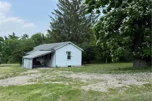 1442 Old Indiana Rd, Burrel-Blacklick, PA 15716 - Photo 1