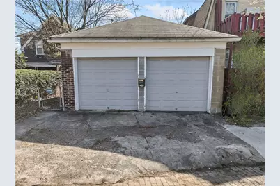 2006 Locust St, Pittsburgh, PA 15218 - Photo 4