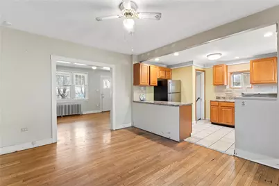 2006 Locust St, Pittsburgh, PA 15218 - Photo 8