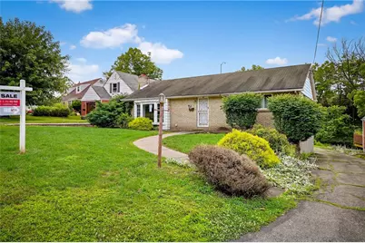 29 Barton Dr, Pittsburgh, PA 15221 - Photo 2