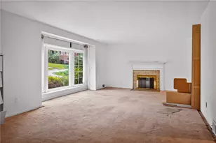 29 Barton Dr, Pittsburgh, PA 15221 - Photo 4