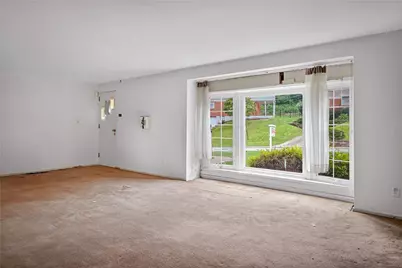 29 Barton Dr, Pittsburgh, PA 15221 - Photo 12