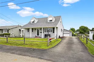 423 Victoria St, Washington Township, PA 15012 - Photo 2