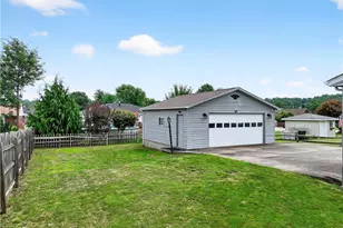 423 Victoria St, Washington Township, PA 15012 - Photo 38