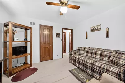 423 Victoria Street, Washington Township, PA 15012 - Photo 22