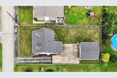 423 Victoria Street, Washington Township, PA 15012 - Photo 36