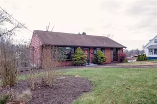145 Fairlane Dr, Ohioville, PA 15052 - Photo 2