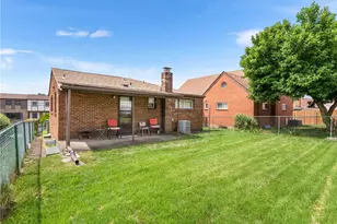 419 Susanna Ct, Pittsburgh, PA 15207 - Photo 18