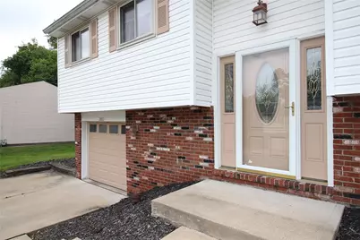 2883 Amy Drive, South Park, PA 15129 - Photo 2