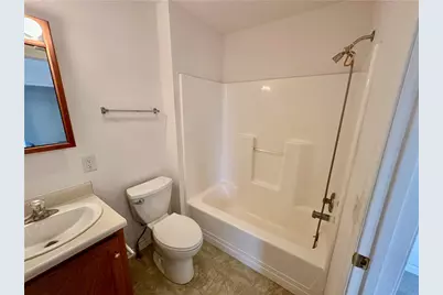 104 Fruit Ave, Farrell, PA 16121 - Photo 16