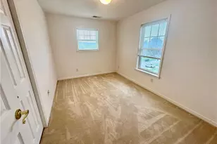 104 Fruit Ave, Farrell, PA 16121 - Photo 18