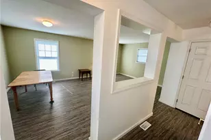 104 Fruit Ave, Farrell, PA 16121 - Photo 10