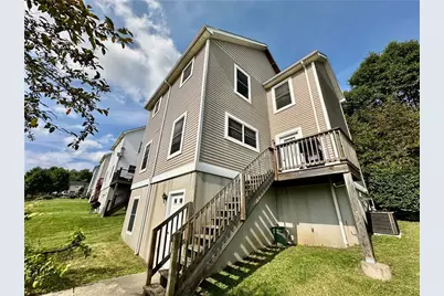 104 Fruit Ave, Farrell, PA 16121 - Photo 4