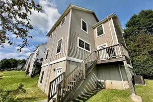 104 Fruit Ave, Farrell, PA 16121 - Photo 4