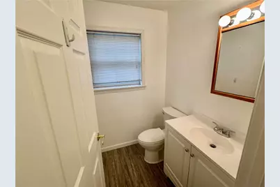 104 Fruit Ave, Farrell, PA 16121 - Photo 14