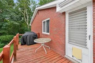 472 Amherst Ave, Moon/Crescent Twp, PA 15108 - Photo 10