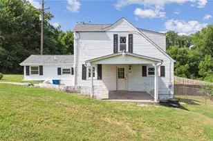 60 Cherry Ave, Mount Pleasant Township, PA 15666 - Photo 1