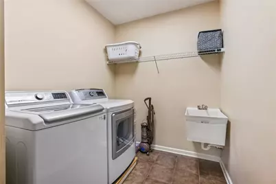 1331 Parkview Blvd, Pittsburgh, PA 15217 - Photo 18