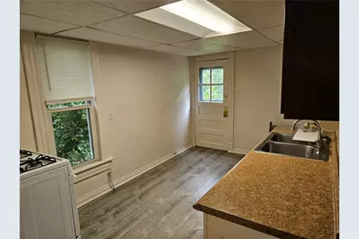 502 Center Ave #2, Pitcairn, PA 15140 - Photo 10