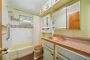 820 Maplewood Dr, Pittsburgh, PA 15234 - Photo 12