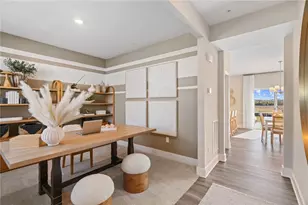 1020 Lindsay Rd, Scott Township, PA 15106 - Photo 2