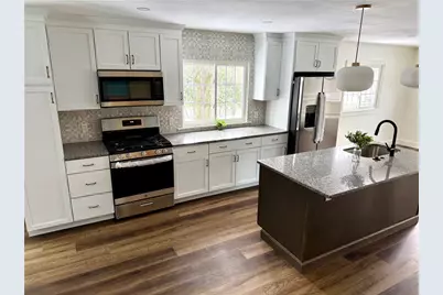 7914 Hemlock St, Ross Twp, PA 15237 - Photo 12