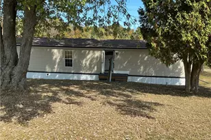 4053 Pioneer Lake Rd, Montgomery-Grant, PA 15724 - Photo 28