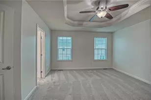 403 Pointe View Dr, Adams Township, PA 16046 - Photo 12