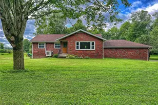 14 Steingrabe Rd, East Lackawannock Township, PA 16142 - Photo 2