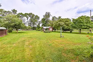 111 Razza Rd, Derry Township, PA 15671 - Photo 14