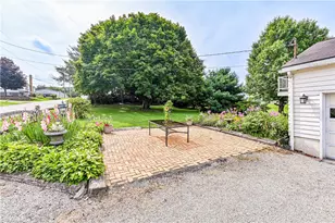 111 Razza Rd, Derry Township, PA 15671 - Photo 12