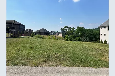 4013 Shenandoah Dr, Jefferson Hills, PA 15025 - Photo 2