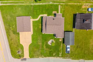 612 Elm St, Stockdale, PA 15483 - Photo 6