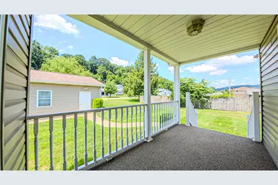 612 Elm St, Stockdale, PA 15483 - Photo 24