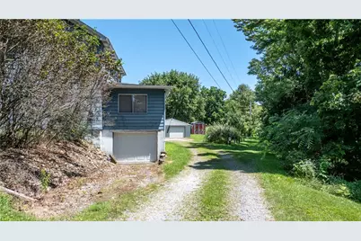 105 Snyder Ln, Buffalo Township, PA 16055 - Photo 8