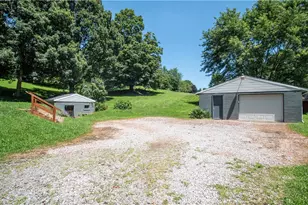 105 Snyder Ln, Buffalo Township, PA 16055 - Photo 10