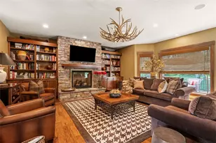 300 McCutcheon Ct, Pine Township, PA 15044 - Photo 14