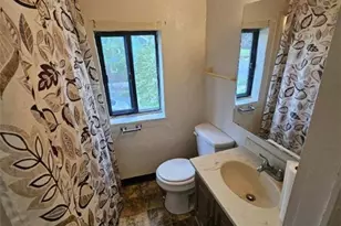 1907 Delaware Ave, Pittsburgh, PA 15218 - Photo 8