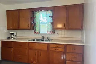 2971 Melvin Dr, Neshannock Township, PA 16105 - Photo 2