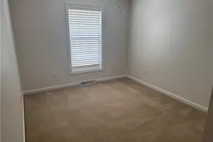 523 E Vanderbilt Ct, Adams Township, PA 16046 - Photo 26