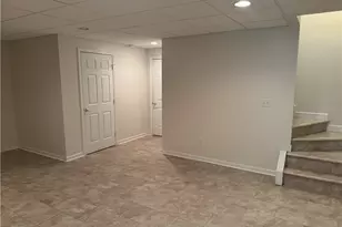 523 E Vanderbilt Ct, Adams Township, PA 16046 - Photo 34