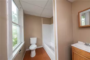 115 Spring St, Butler, PA 16001 - Photo 14